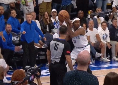 皇冠APP下载-NBA教练挑战规则更新 目睹漏判无能为力将成历史！