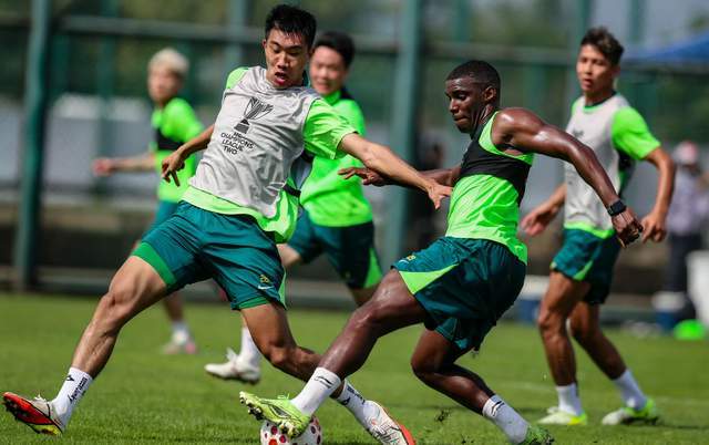 国安外援砸手里，解约金一分不让 申花新星离队练级 重庆开启引援